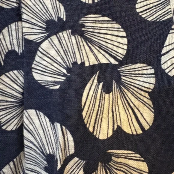 Navy Blue cream floral skirt Size 14 - Picture 3 of 7